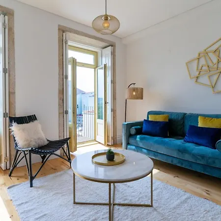 Apartmán Gorgeous Flat W. Balcony In Iconic Pedestrian St Porto