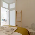 Apartman Gorgeous Flat W. Balcony In Iconic Pedestrian St *