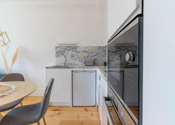 Διαμέρισμα Gorgeous Flat W. Balcony In Iconic Pedestrian St *