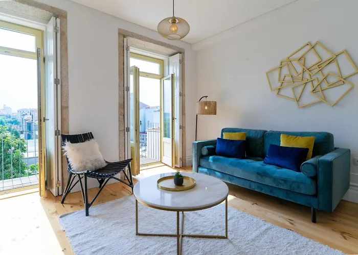 Διαμέρισμα Gorgeous Flat W. Balcony In Iconic Pedestrian St Πόρτο
