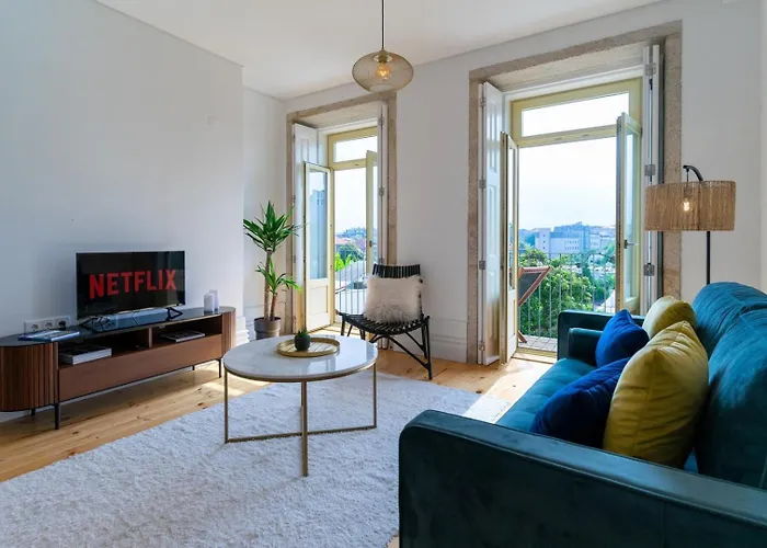 Gorgeous Flat W. Balcony In Iconic Pedestrian St Διαμέρισμα *