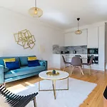 아파트 Gorgeous Flat W. Balcony In Iconic Pedestrian St