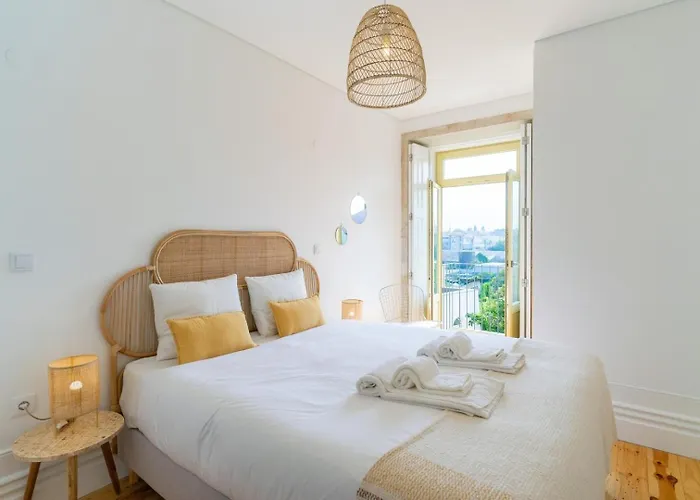 Apartament Gorgeous Flat W. Balcony In Iconic Pedestrian St Porto